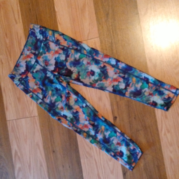 American Eagle Outfitters Pants - American Eagle capris